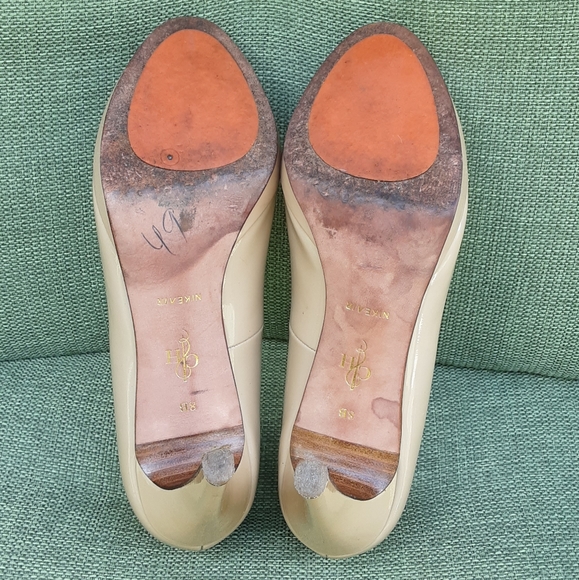 Cole Haan/Nike Air patent leather platform heel. - Picture 7 of 9